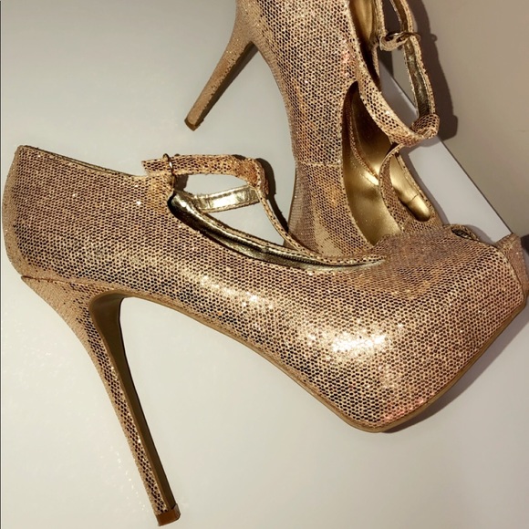 Heels - Picture 7 of 8